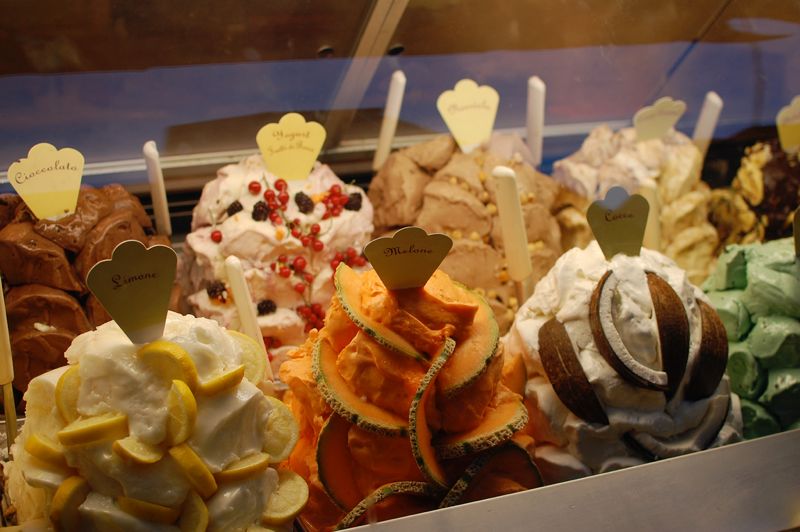 Tomar un helado en via dei Calzauoli - Florencia