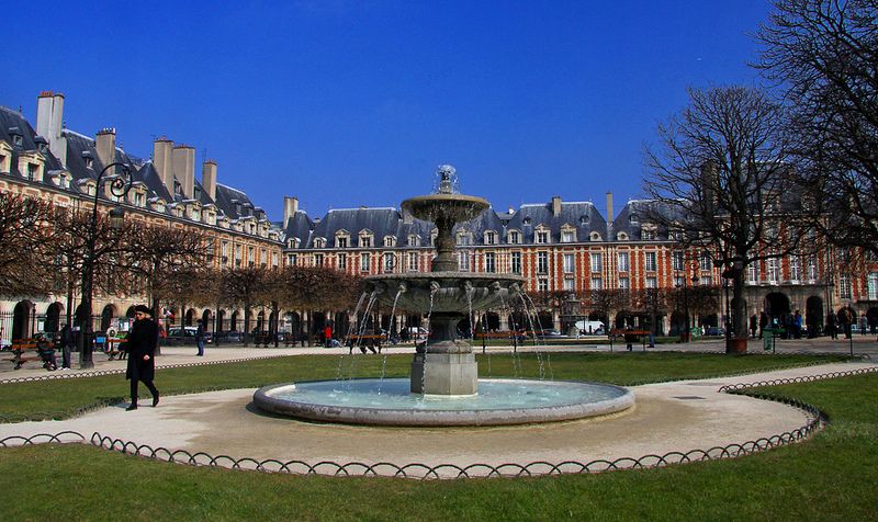 Place des Vosges, París