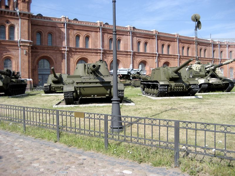 Museo de artillería en San Petersburgo