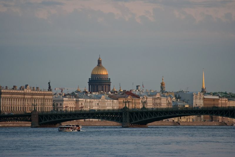 Paseos en barco en San Petersburgo