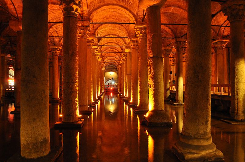 Palacio Sumergido o Cisterna Basílica, Estambul